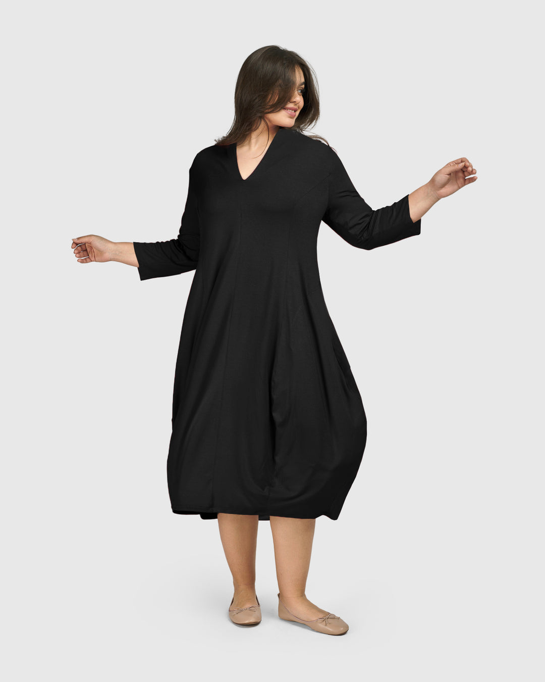 Essential Pockets Cocoon Dress, Black