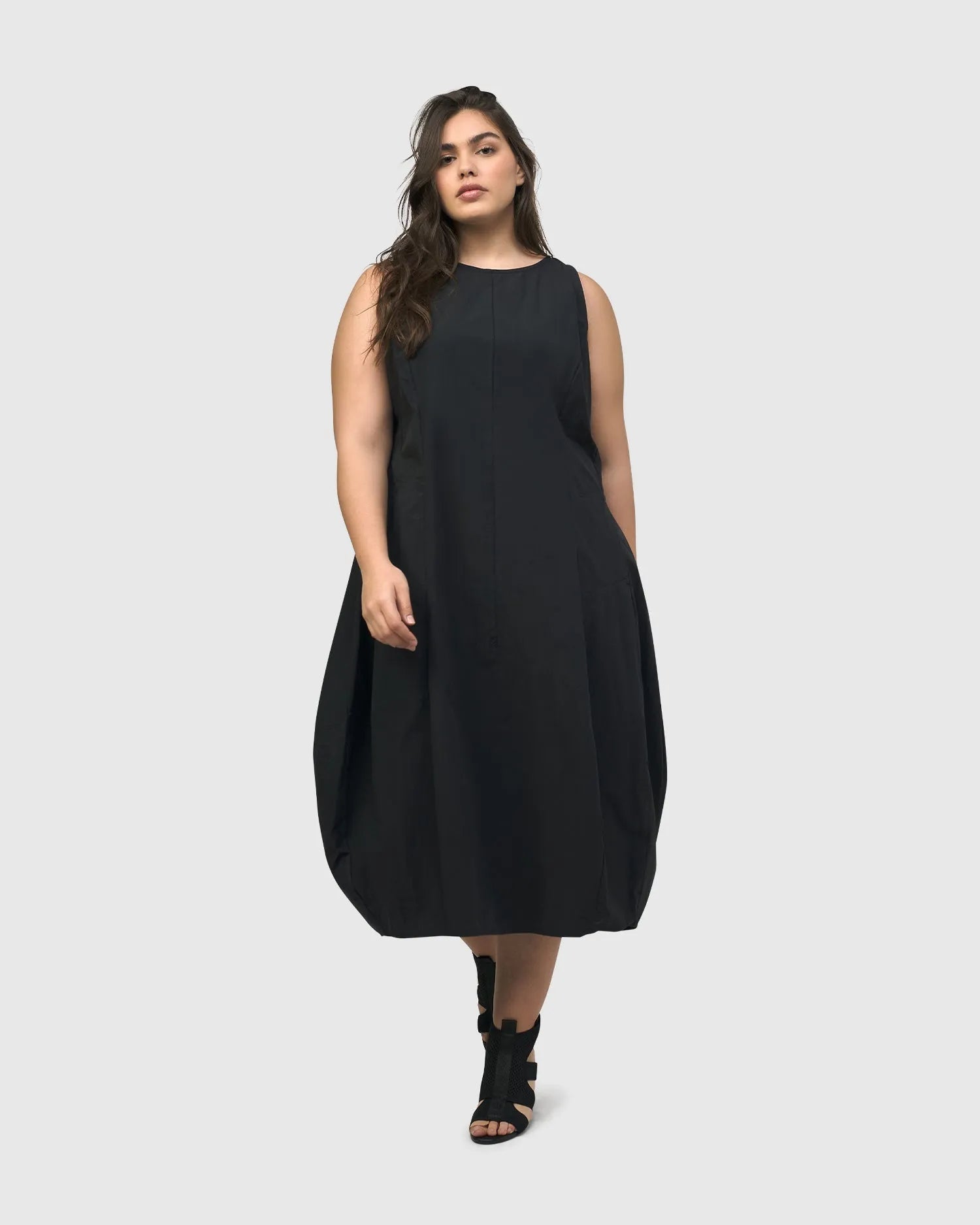 Urban Soho Sleeveless Cocoon Dress, Black – Alembika U.S.