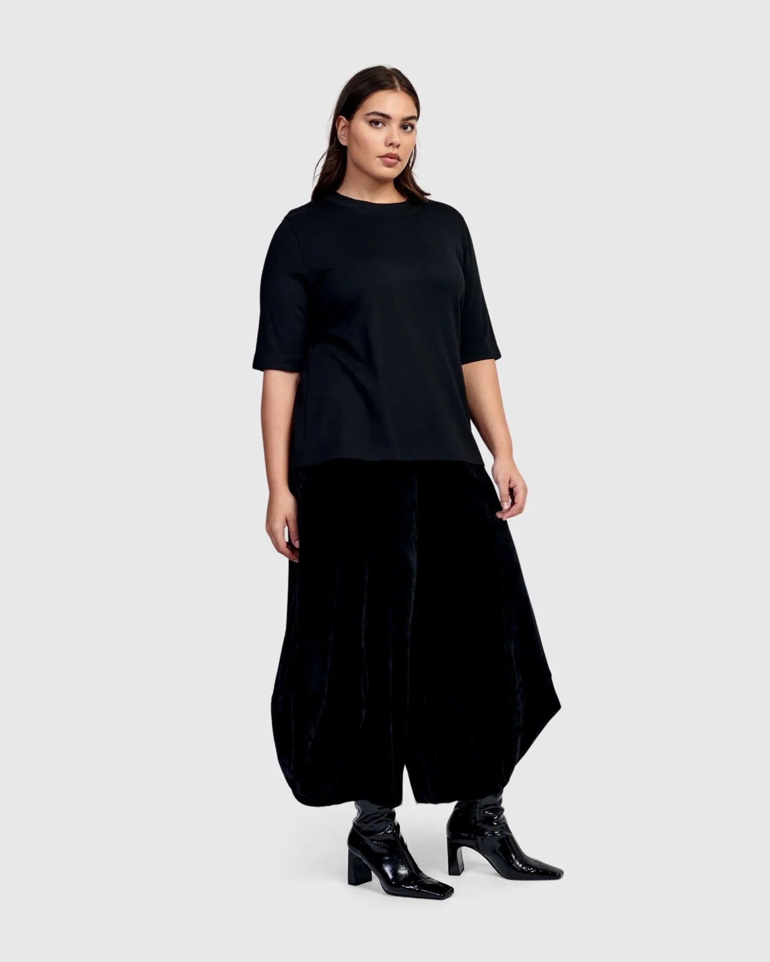 Oracle Velvet Punto Pants, Black – Alembika U.S.