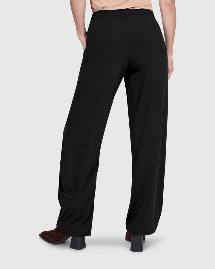 Essential Flow Pants, Black