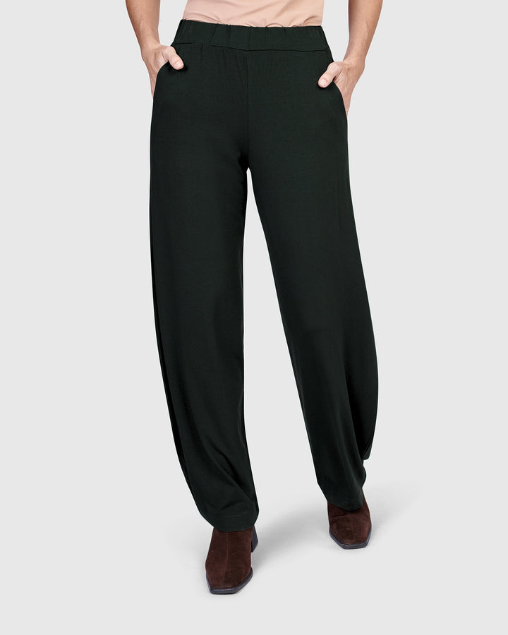 Essential Flow Pants, Black