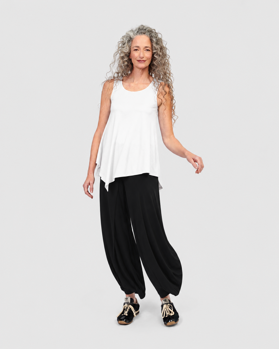 Essential Point Hem Tank Top, White
