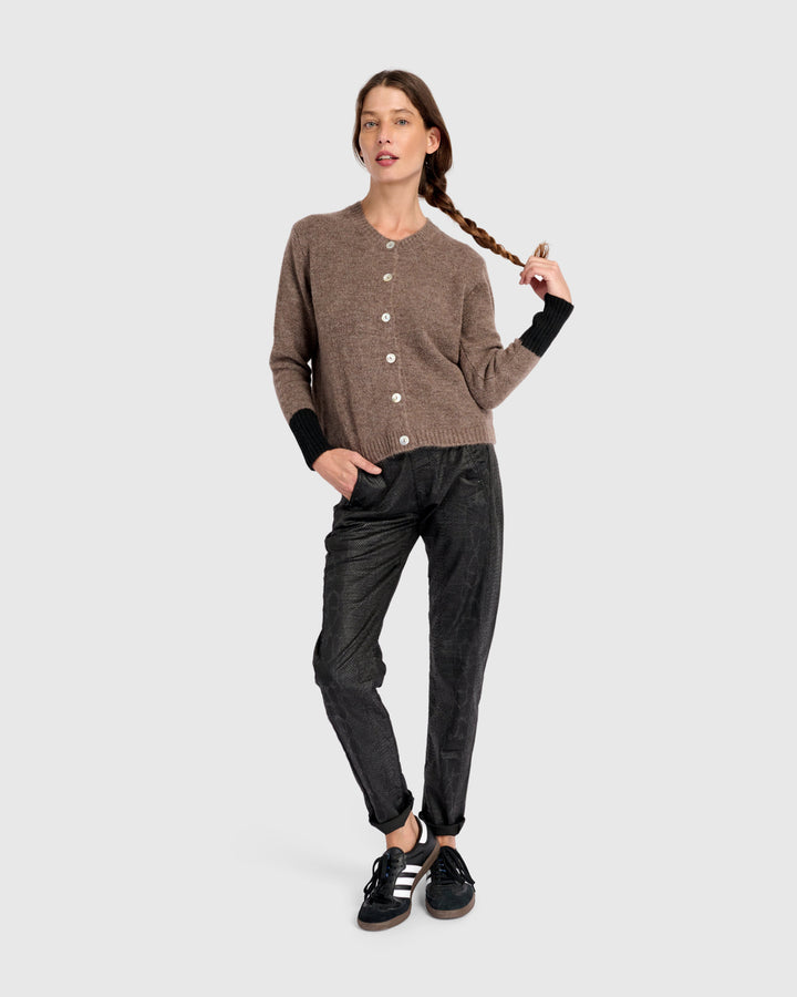 Blackbird Cardigan, Hazelnut/Black