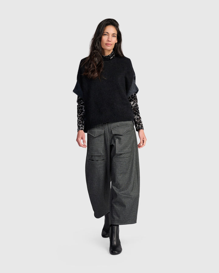 Shrouded Sweater, Black/Graphite