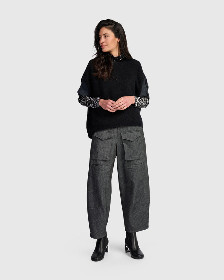 Shrouded Sweater, Black/Graphite