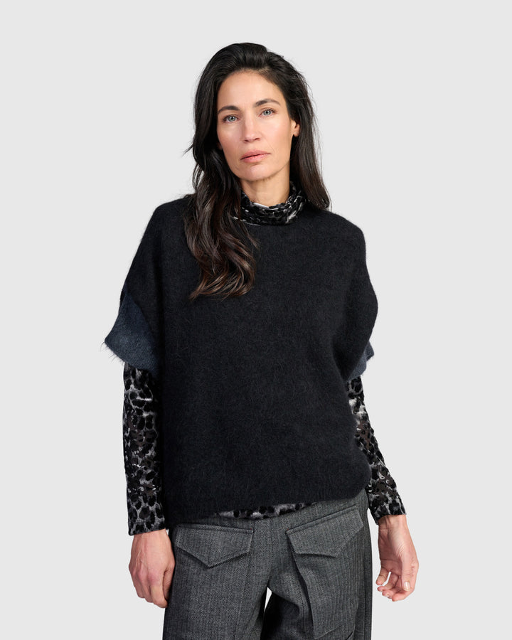 Shrouded Sweater, Black/Graphite