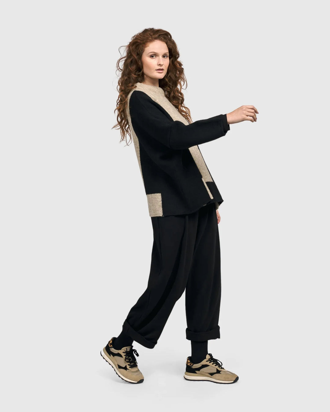 Urban Frontier Sweater, Bars