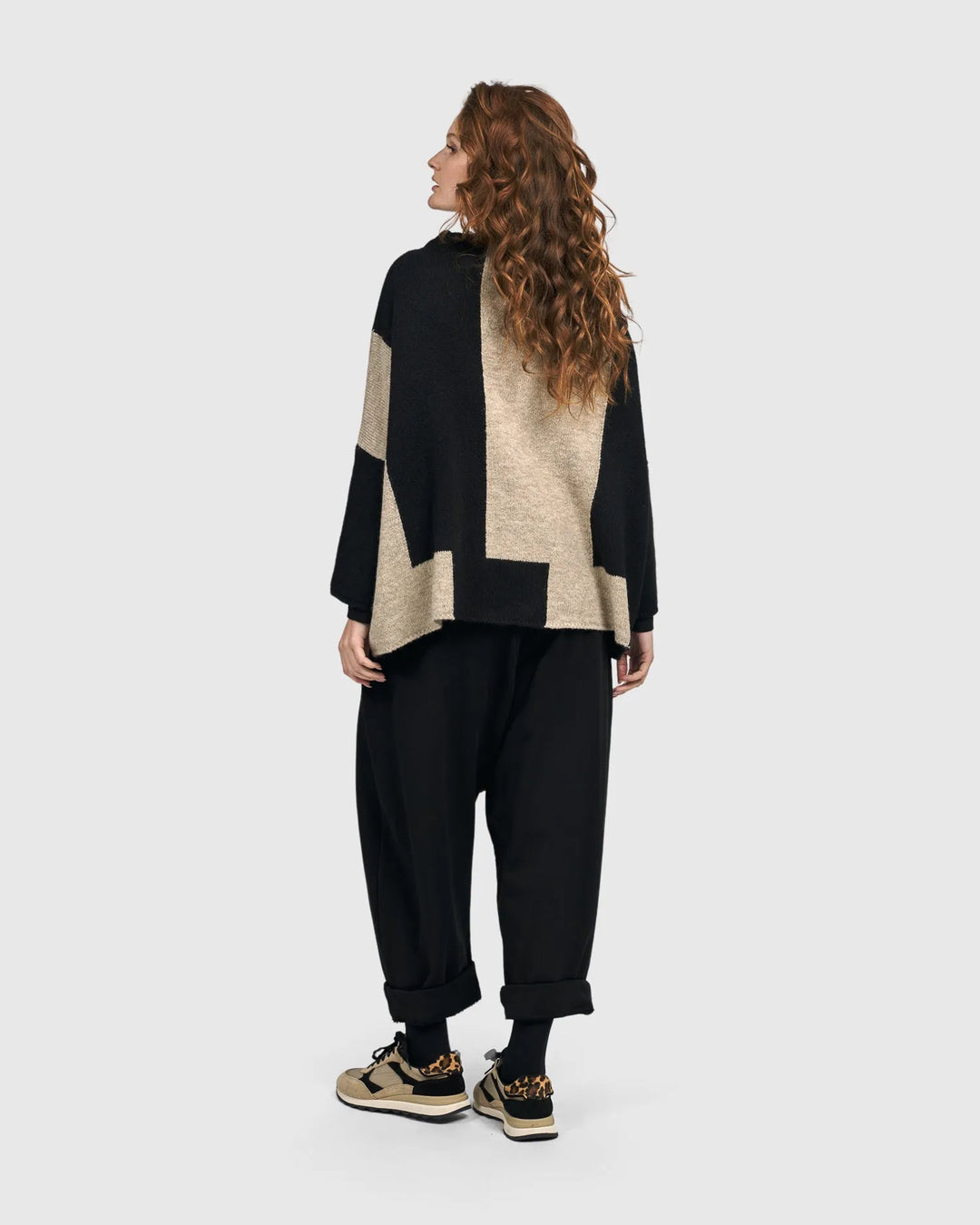 Urban Frontier Sweater, Bars