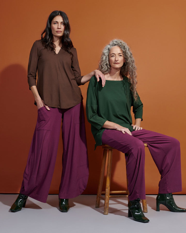 Essential V-neck Top, Umber