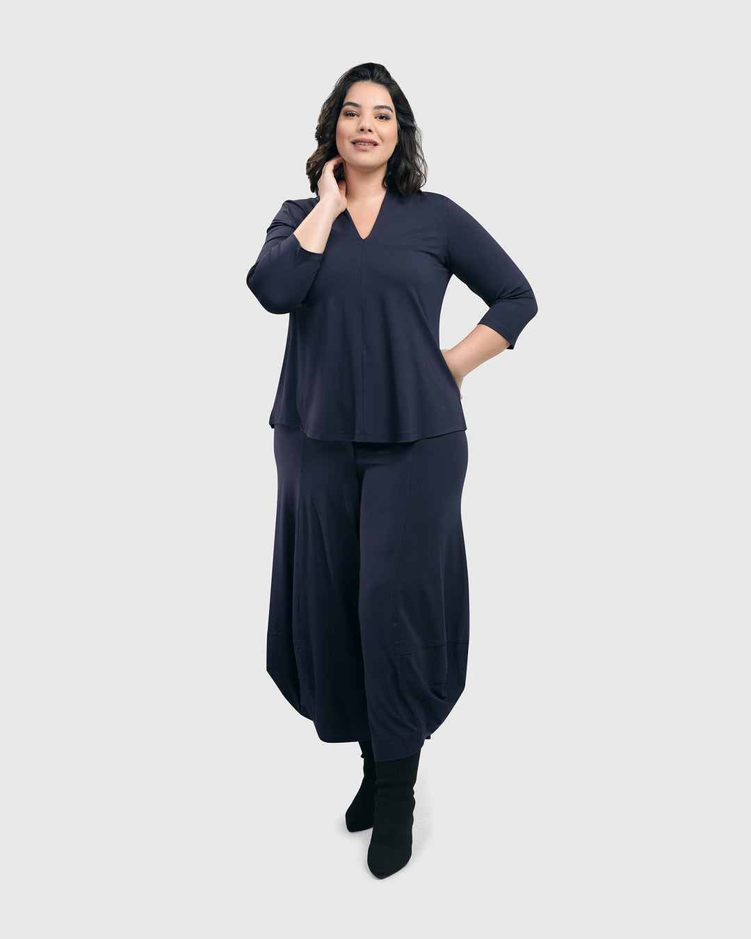 Essential V-neck Top, Navy
