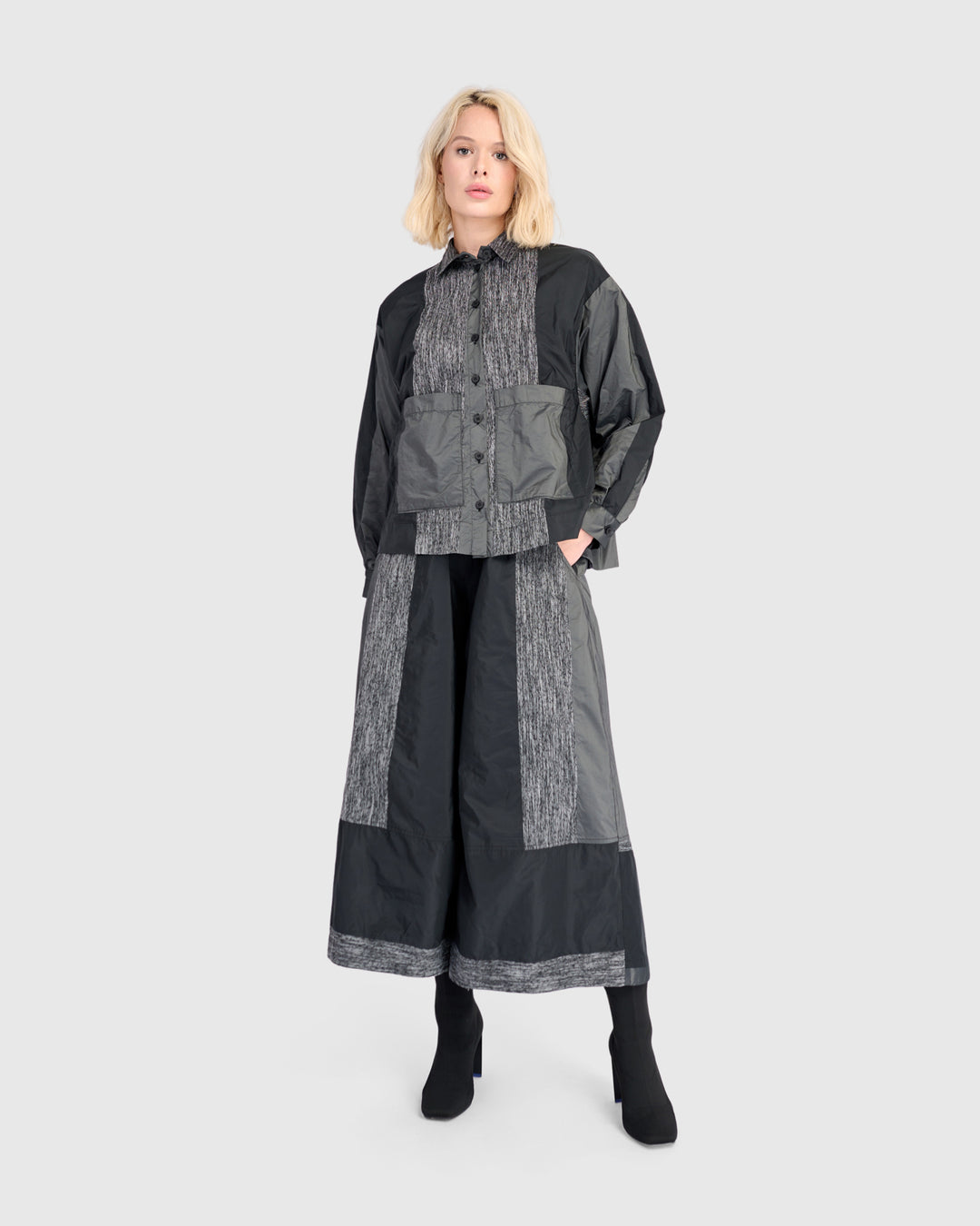 Gauntlet Boxy Shirt, Iron