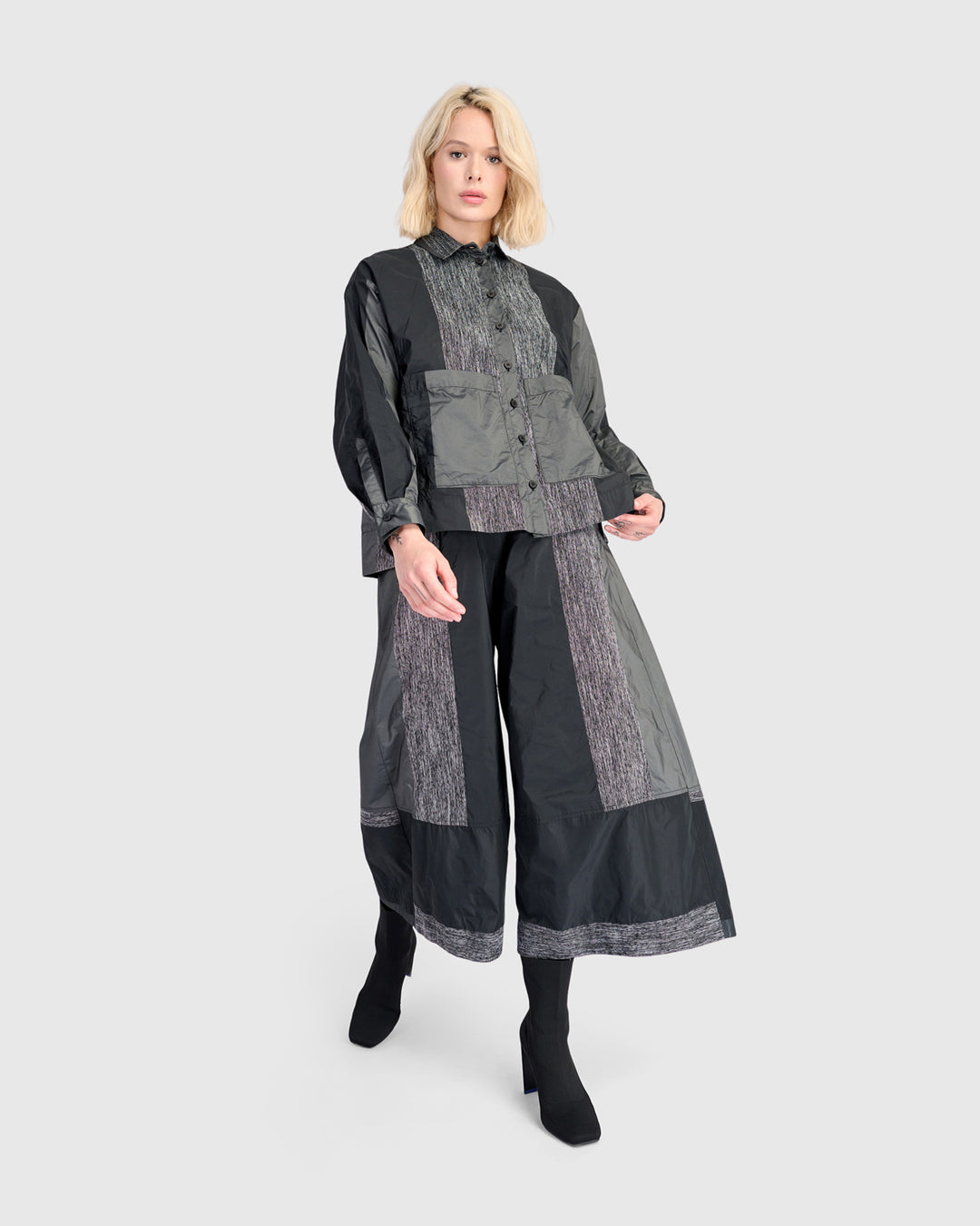 Gauntlet Boxy Shirt, Iron