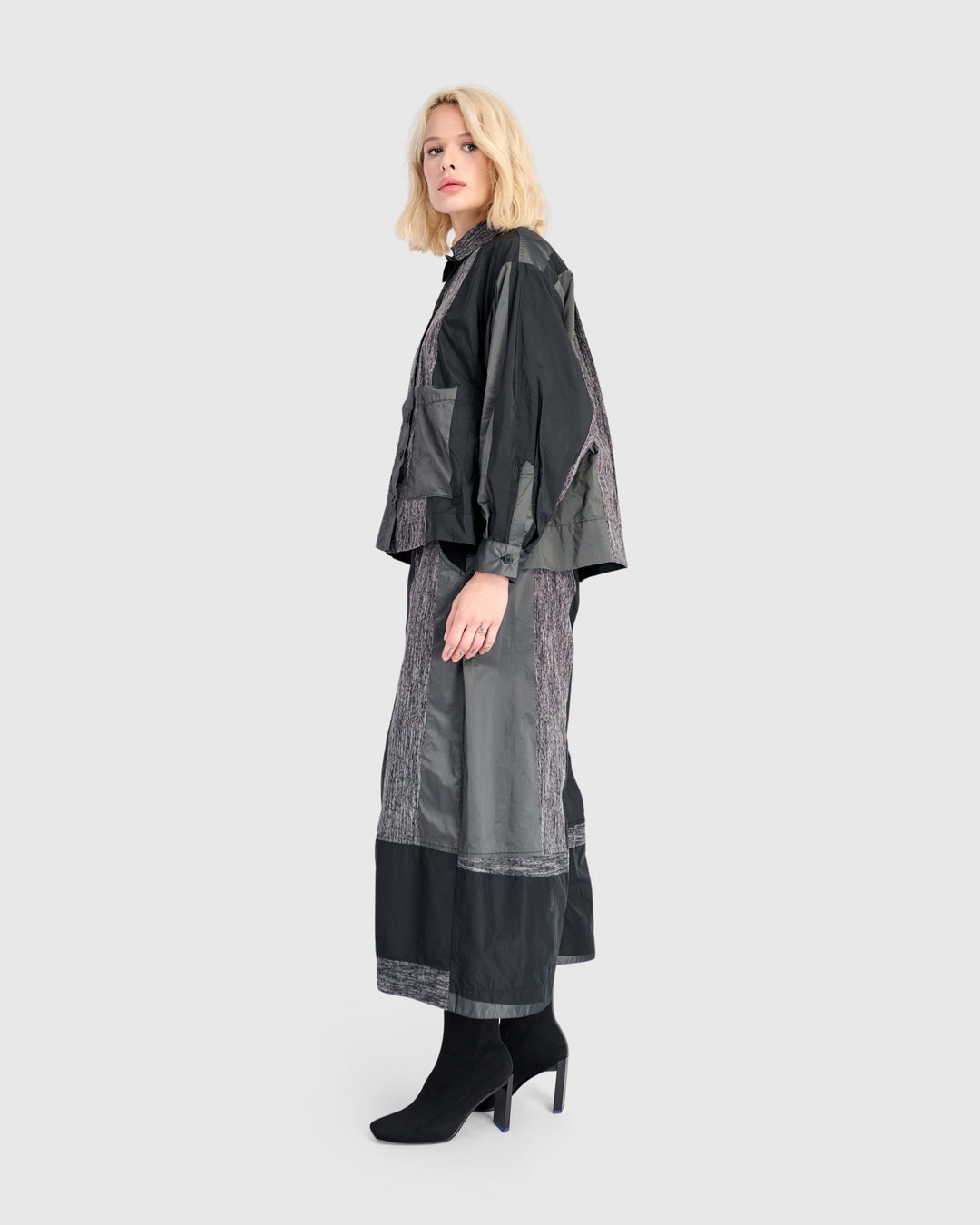 Gauntlet Boxy Shirt, Iron