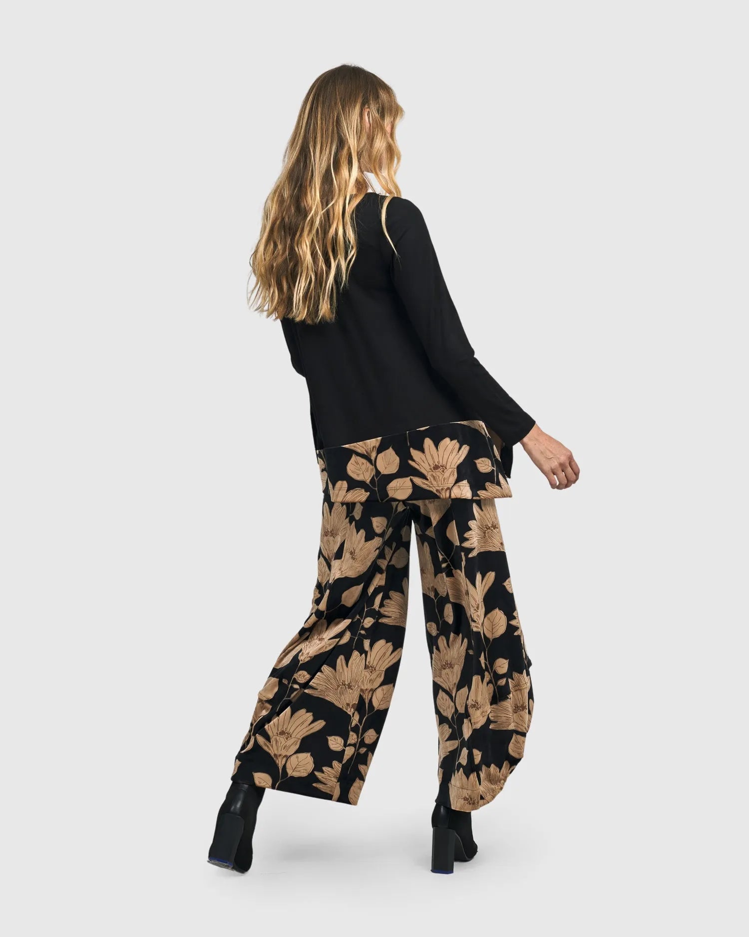 Tessa Velvet Punto Pants, Floral – Alembika U.S.