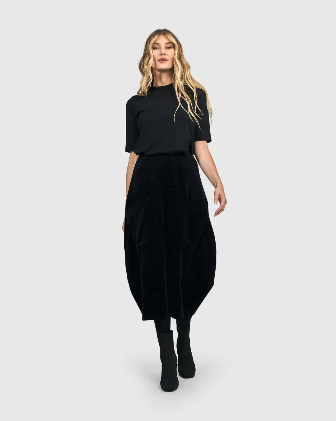 Licorice Velvet Skirt, Black