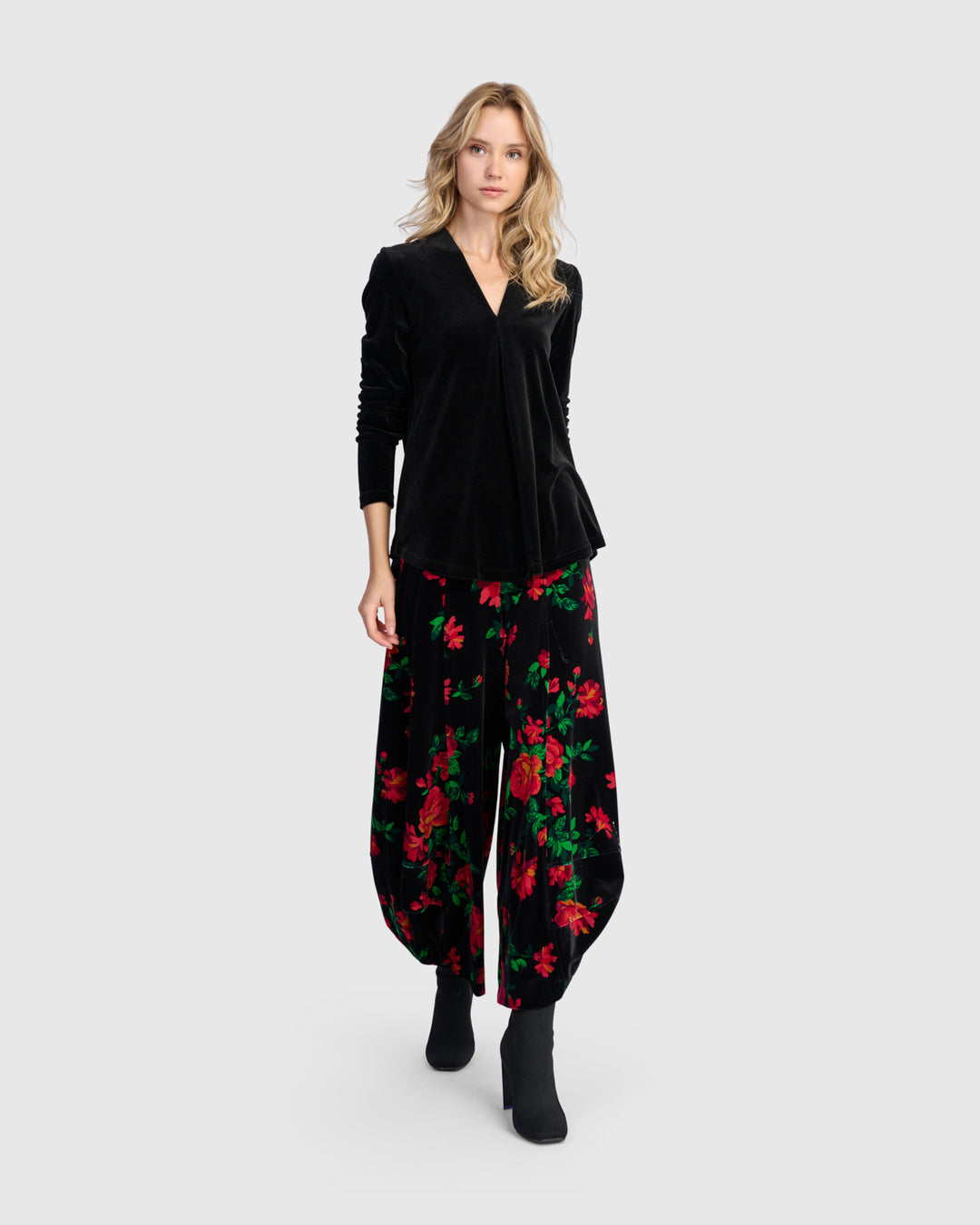Everyday Velvet V-neck Top, Black