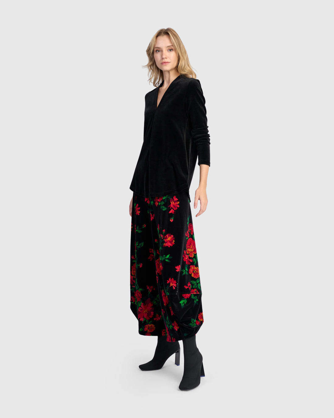 Everyday Velvet V-neck Top, Black