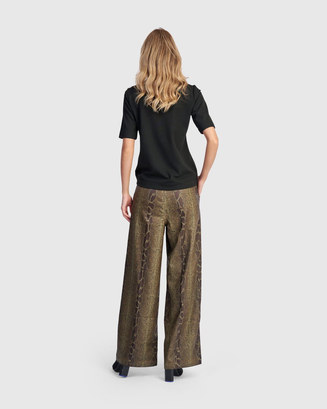 Python Wide Leg Stretch Jeans, Cobra