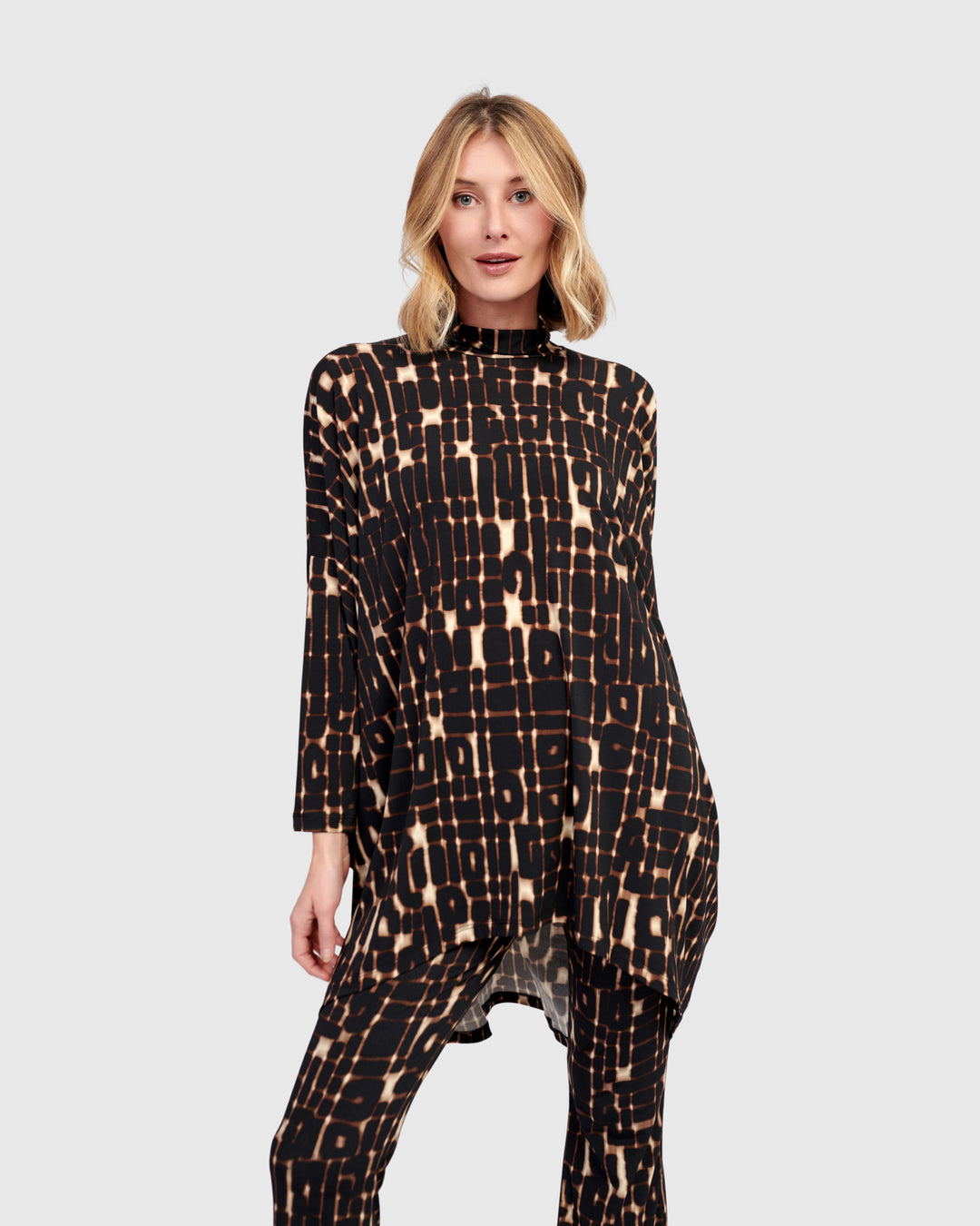 Orbit Swing Turtleneck, Matrix
