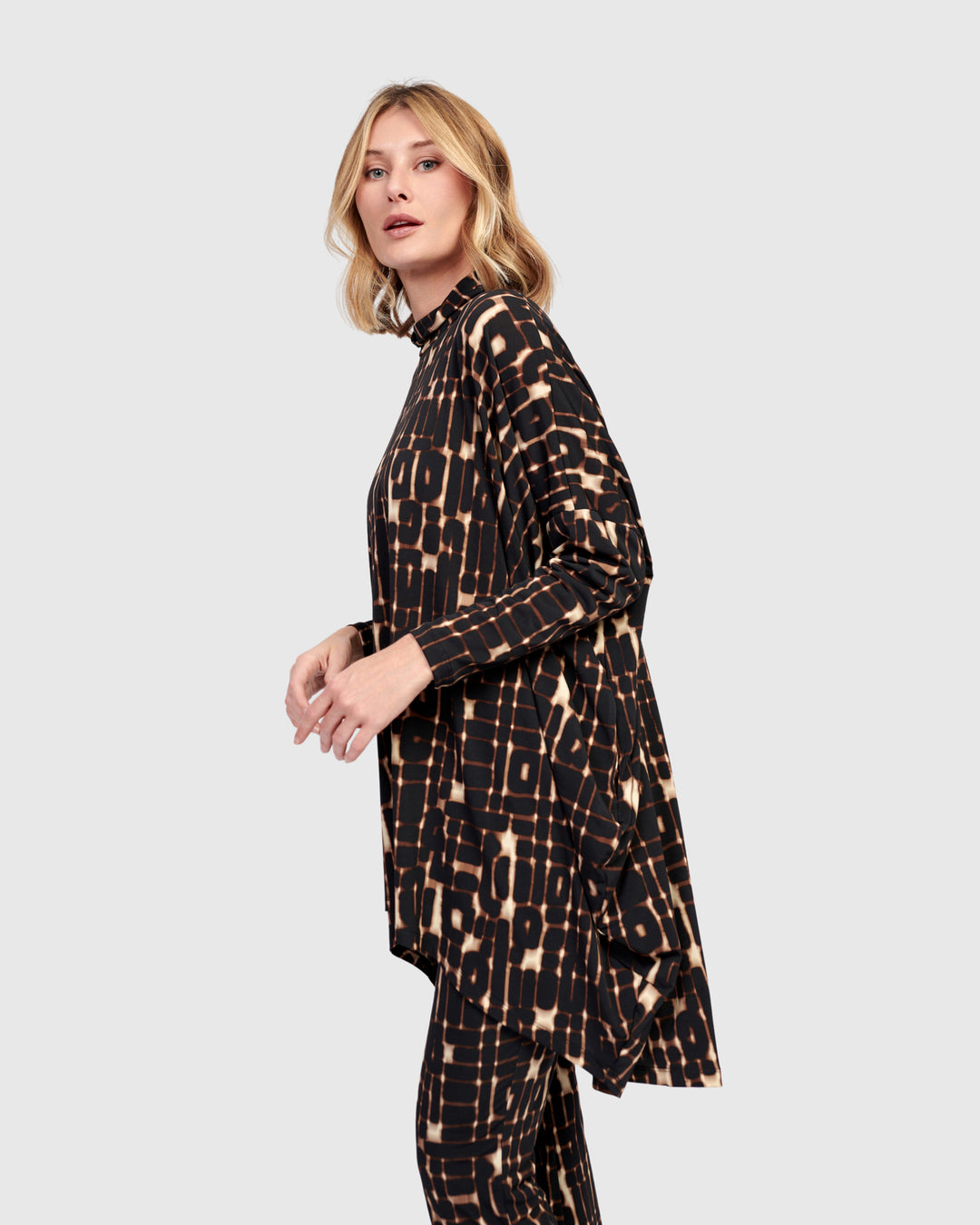 Orbit Swing Turtleneck, Matrix