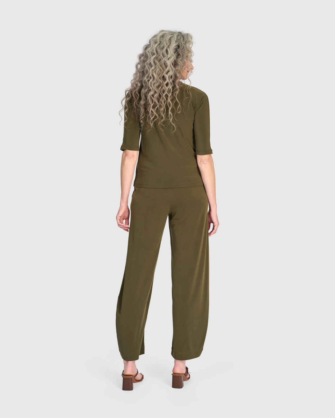 Essential Slinky Mockneck Tee, Khaki