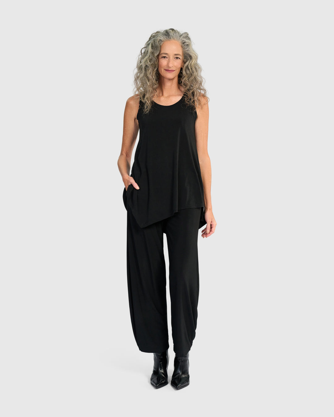 Essential Slinky Point Hem Tank, Black