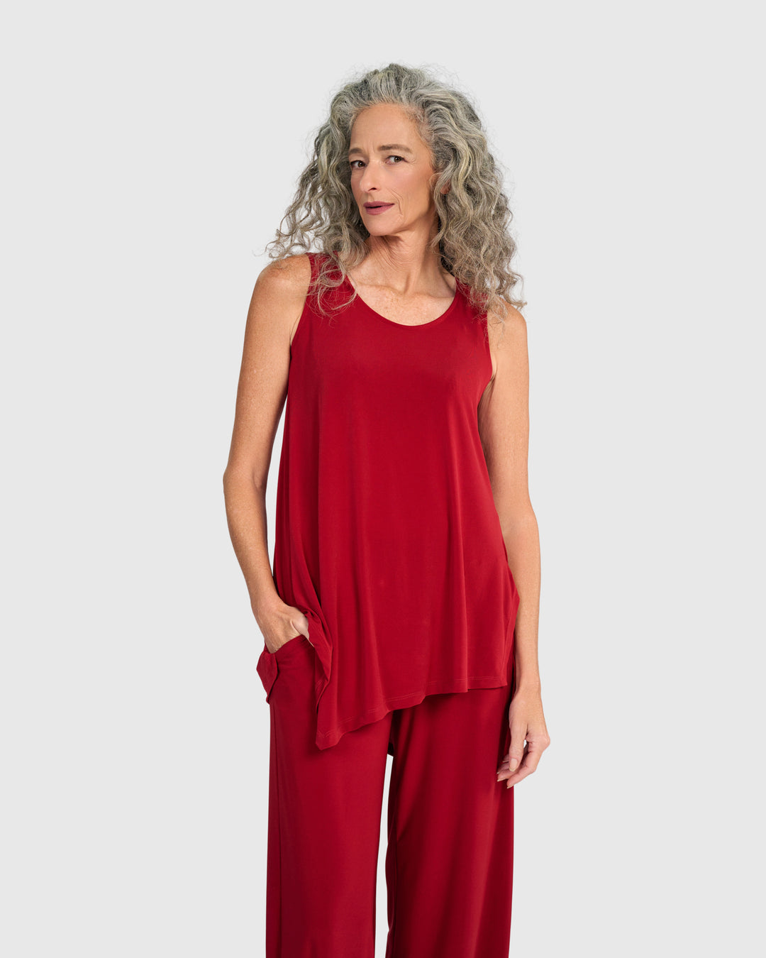 Essential Slinky Point Hem Tank, Garnet