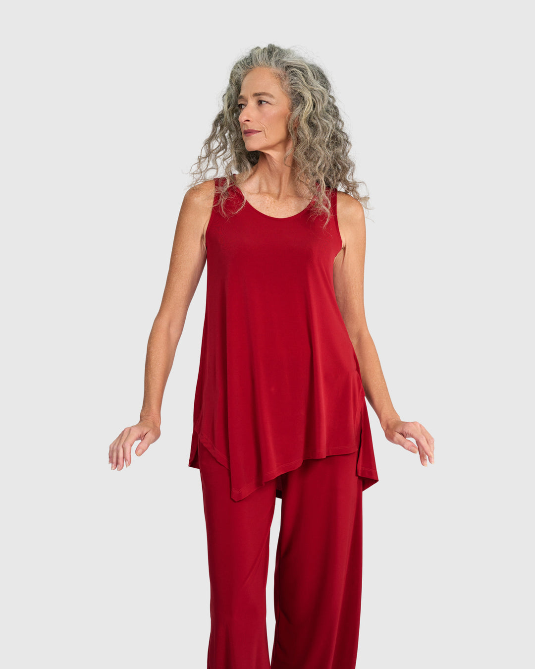 Essential Slinky Point Hem Tank, Garnet