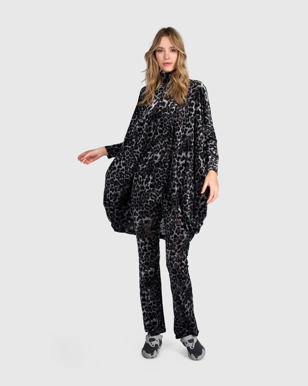 Bagheera Oversized Tunic, Pewter Leopard