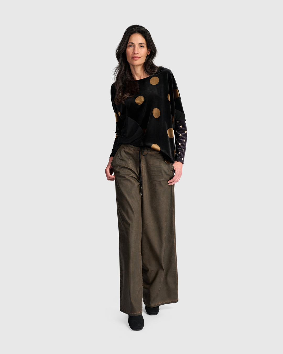 Everyday Velvet Curve Top, Black/Gold Dot
