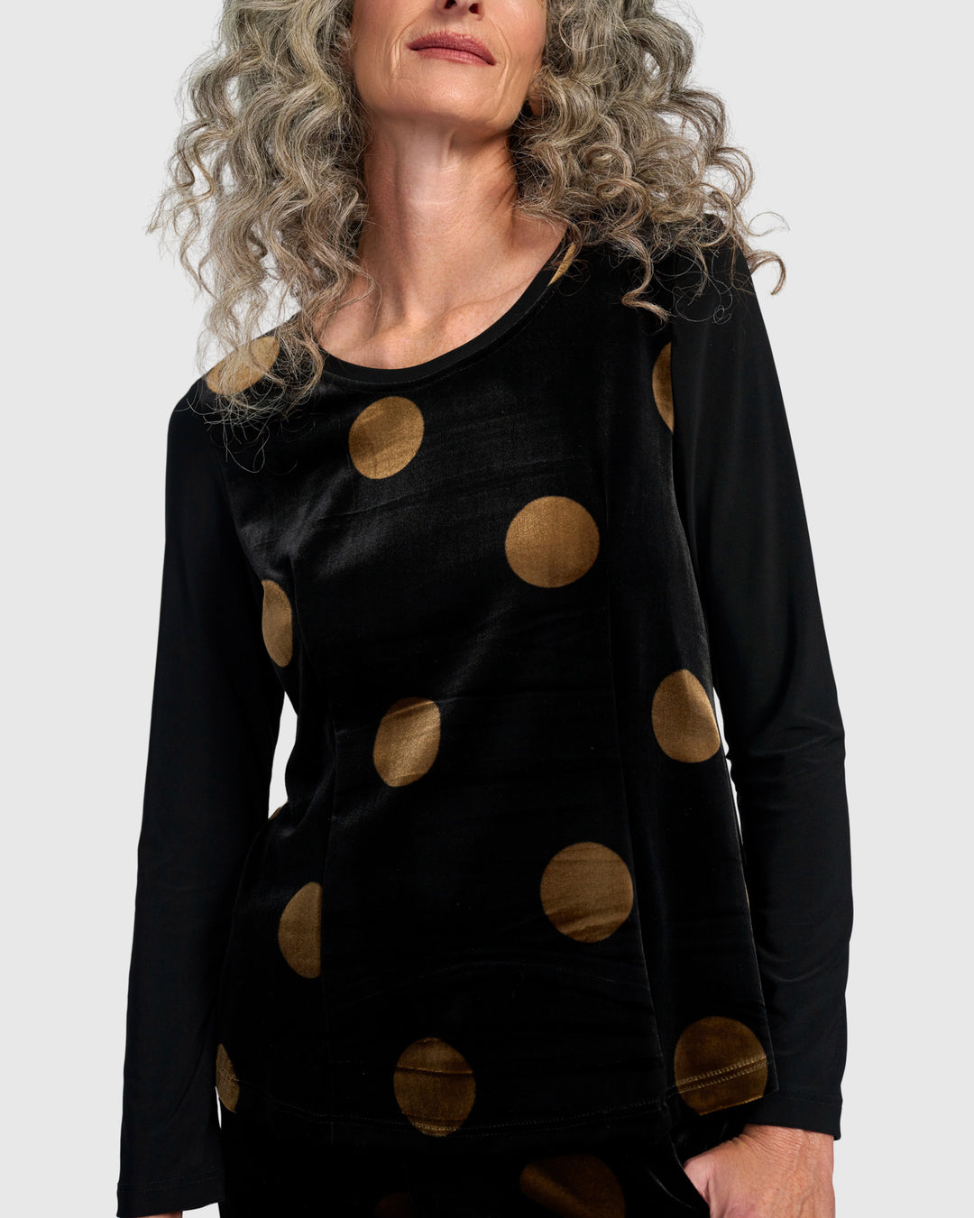 Everyday Velvet Shaped Top, Black/Gold Dot