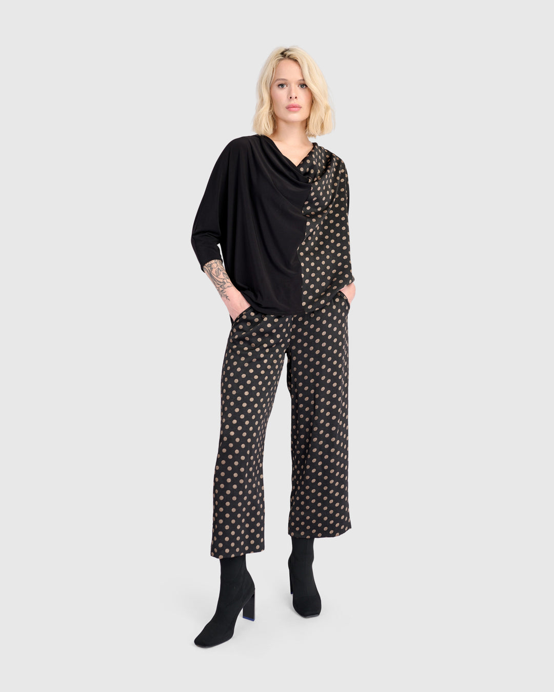 Eclat Straight Pants, Black/Bronze Dots