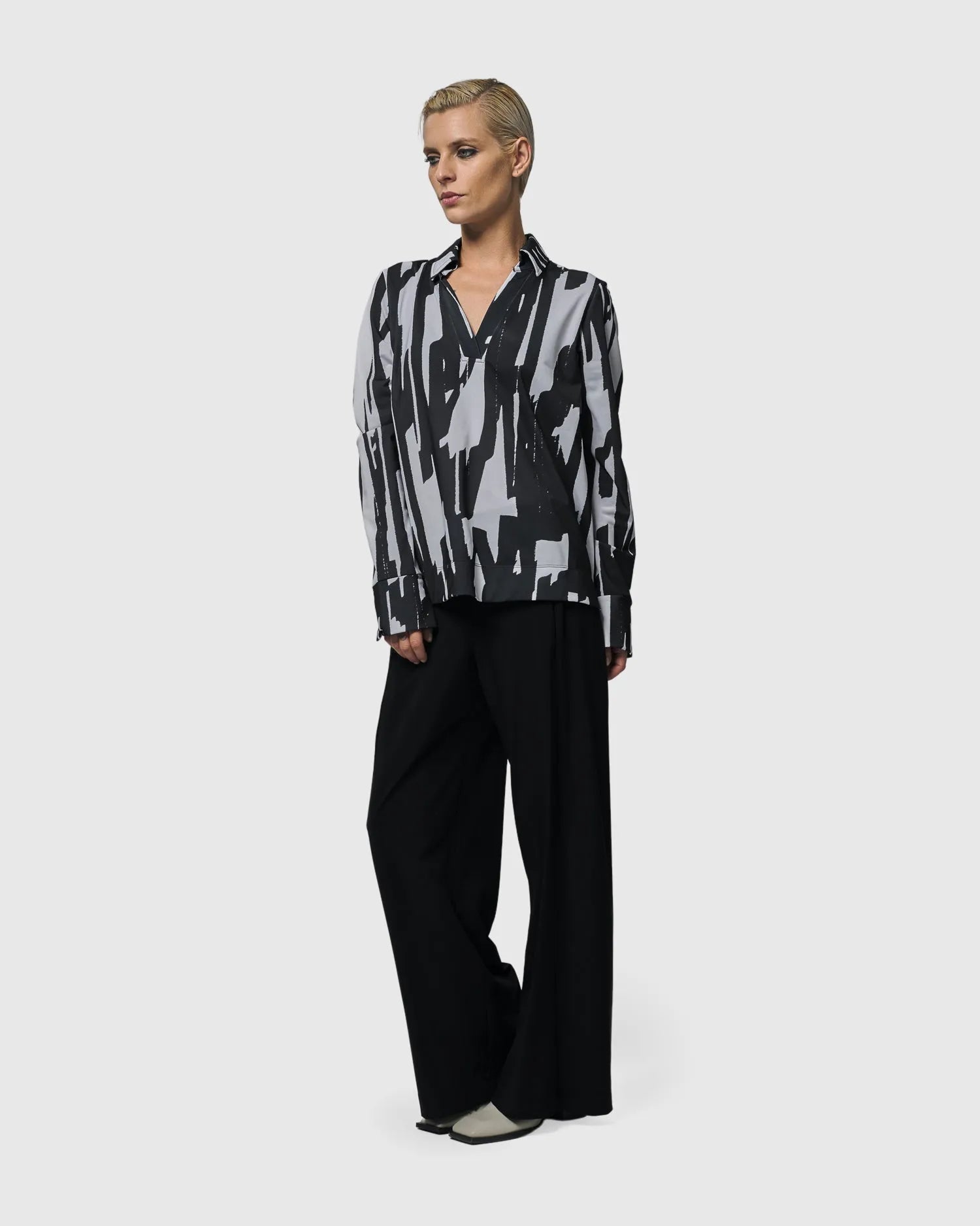 Cyber V-Neck Pullover Top, Brush