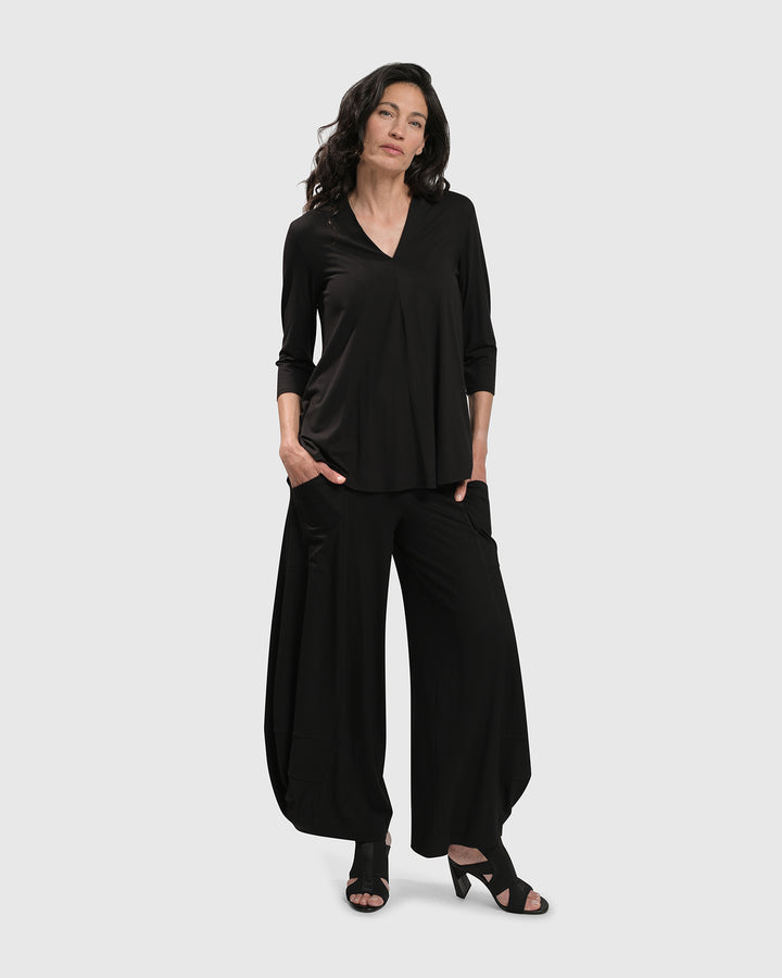 Essential V-neck Top, Black