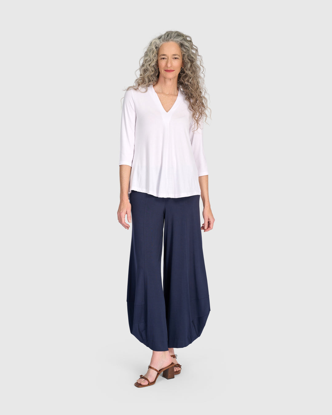 Essential V-neck Top, White