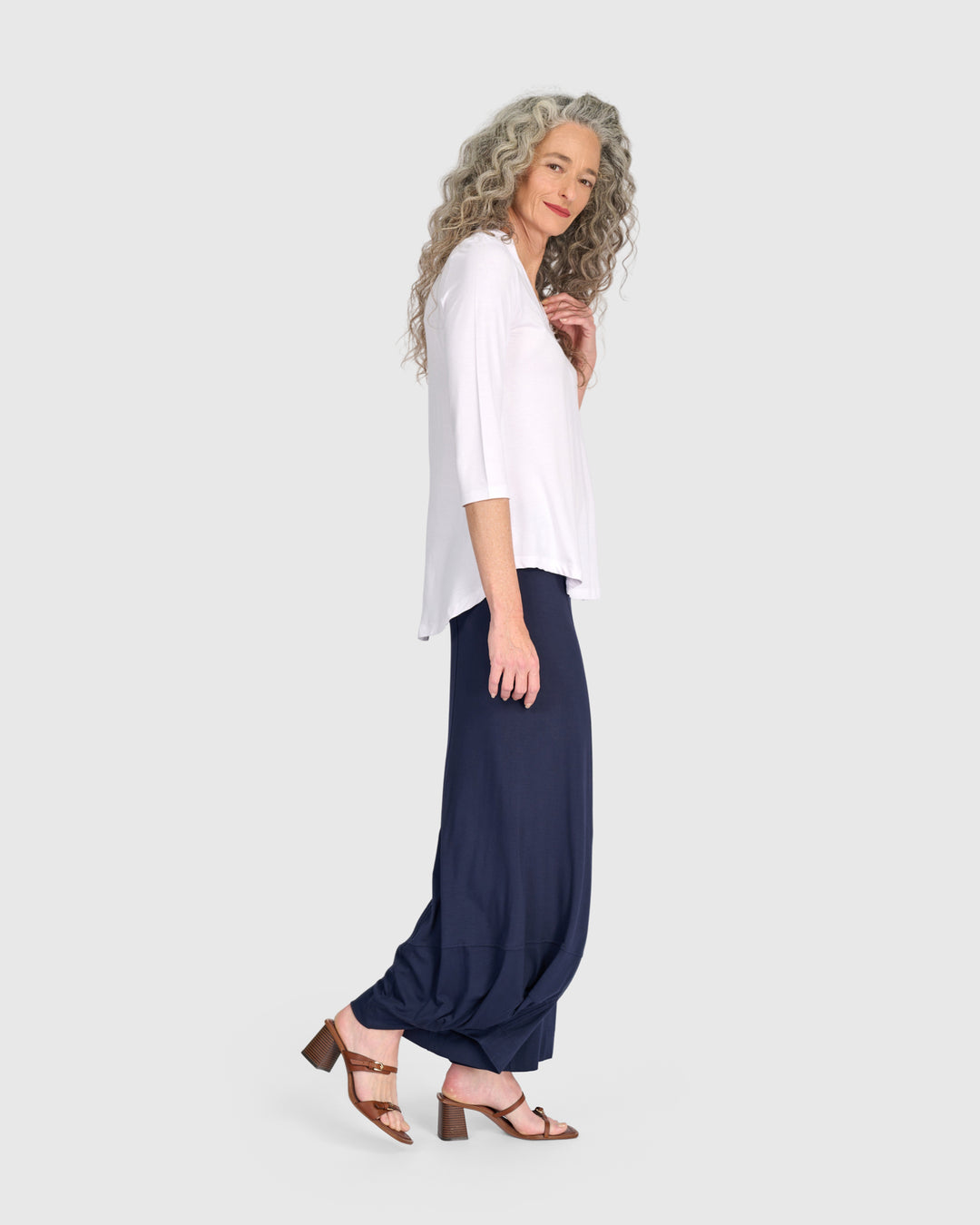 Essential V-neck Top, White