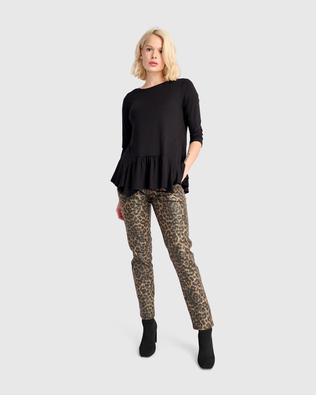 Addison Flouncy Tee, Black