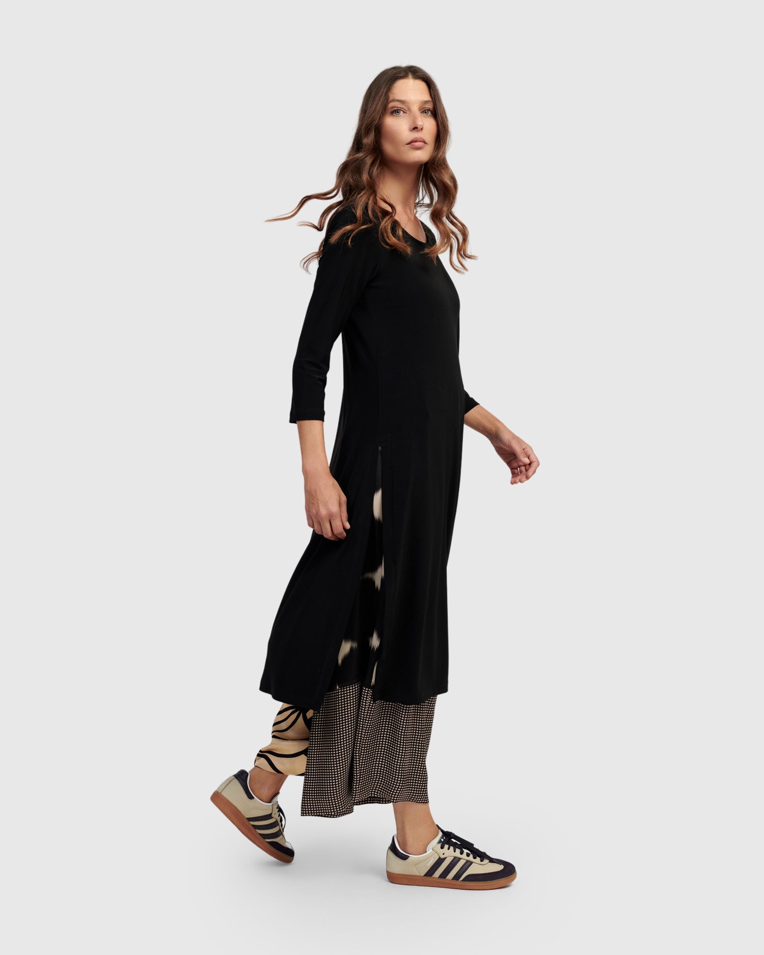 Essential Long Tunic Top, Black – Alembika U.S.