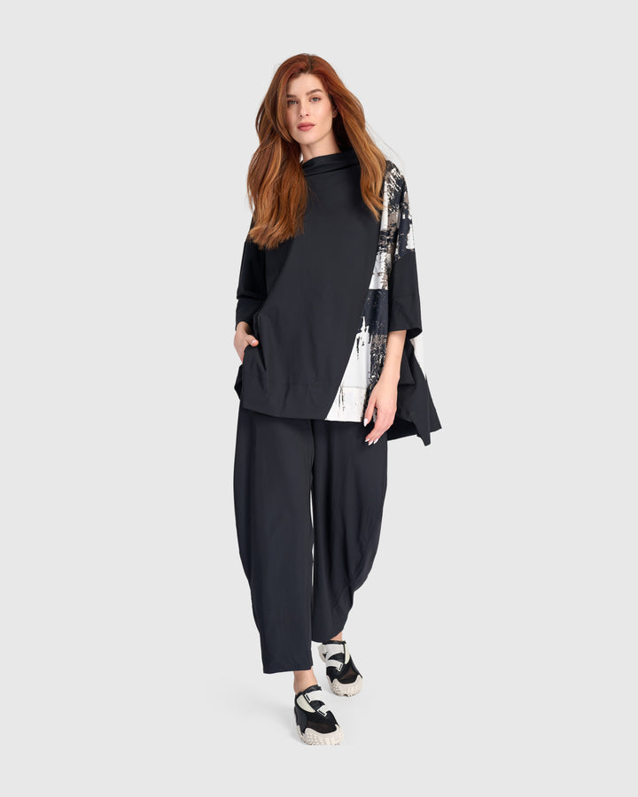 Tekbika Oversized Trapeze Top, Black Graphic