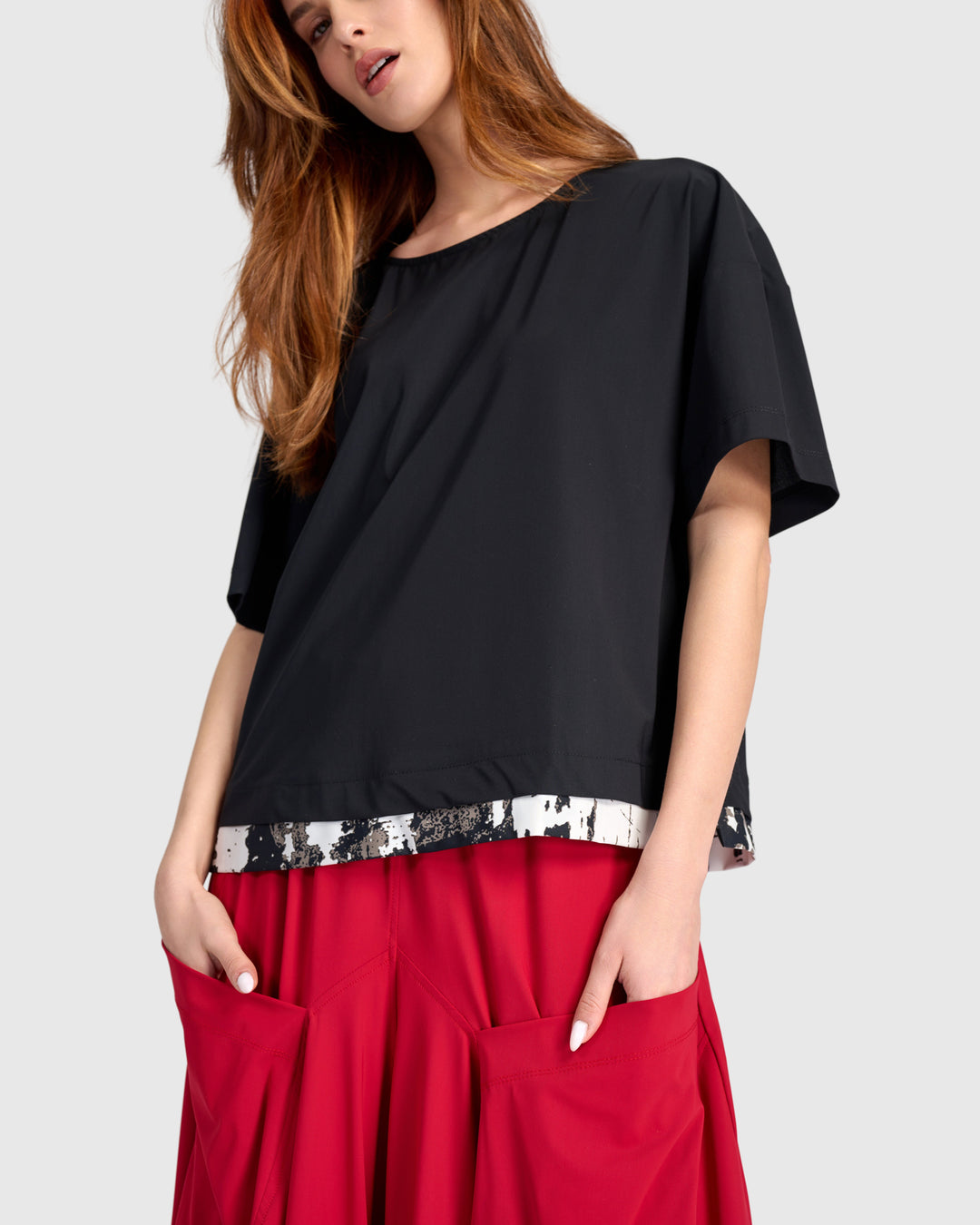 Tekbika Aero Boxy Tee, Black Graphic