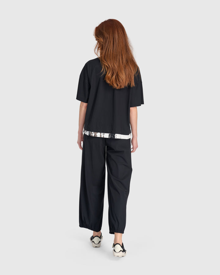 Tekbika Aero Boxy Tee, Black Graphic