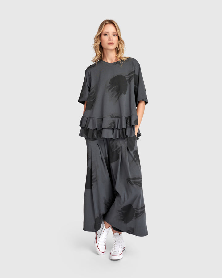 Urban Fleeting Ruffle Tee, Fog