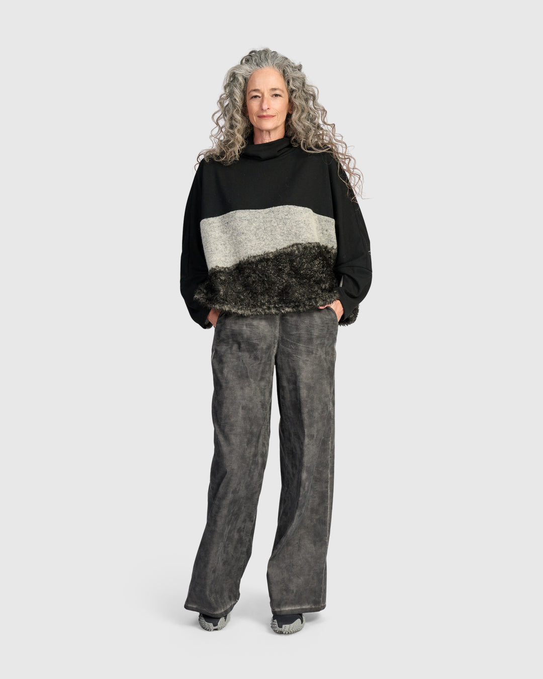 Stone Wash Wide Leg Stretch Jeans, Smoke