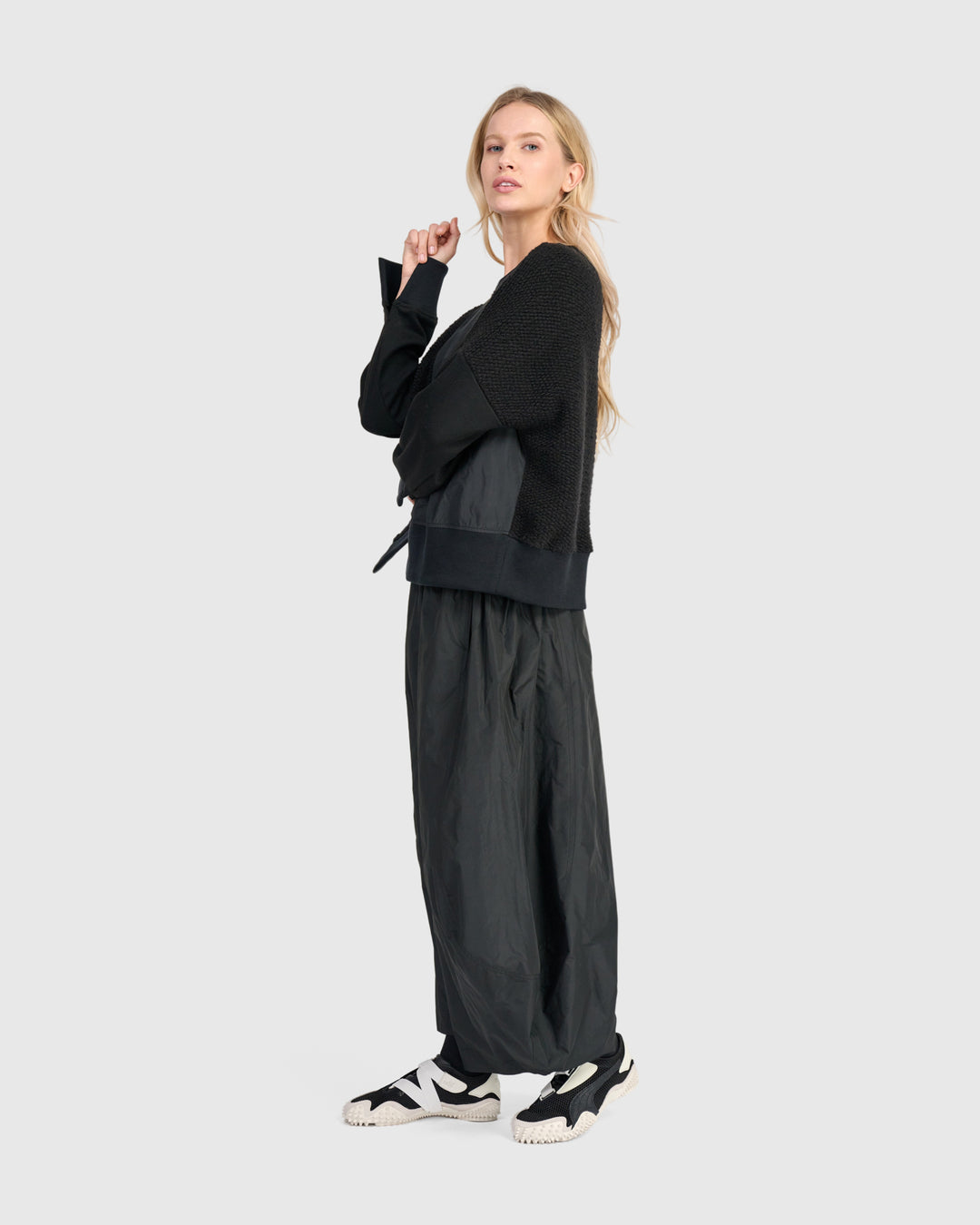 Urban Havn Crewneck Top, Black