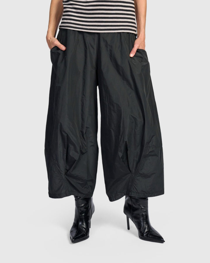 Amplified Swish Pants, Black