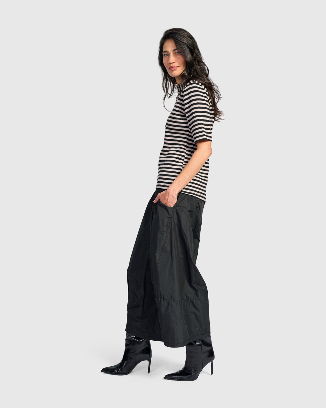 Amplified Swish Pants, Black