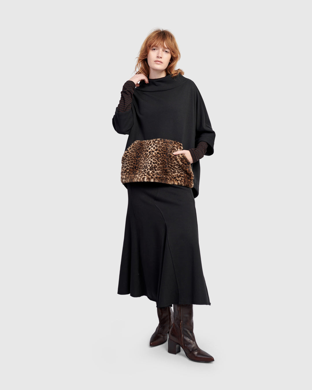 Urban Muff Pullover Top, Black