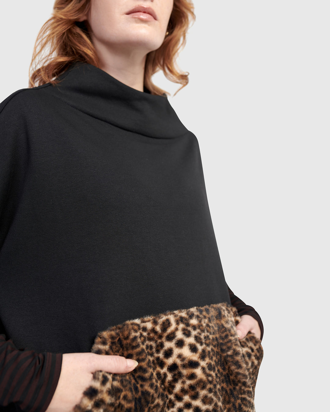Urban Muff Pullover Top, Black