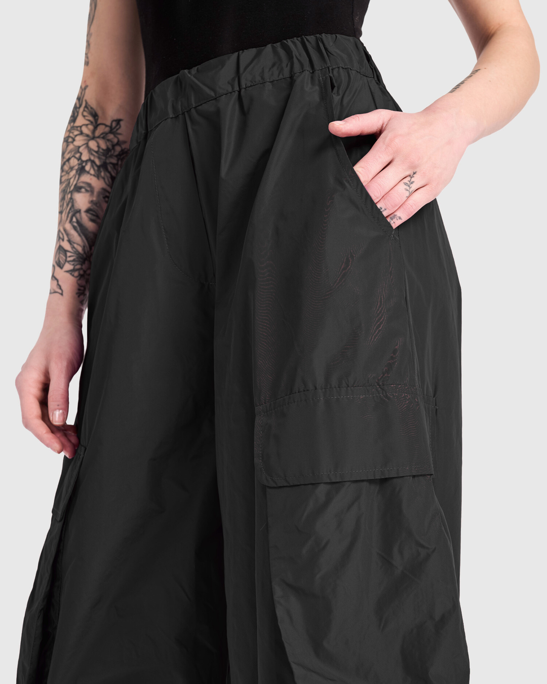 Urban Swish Wide Cargo Pants, Black