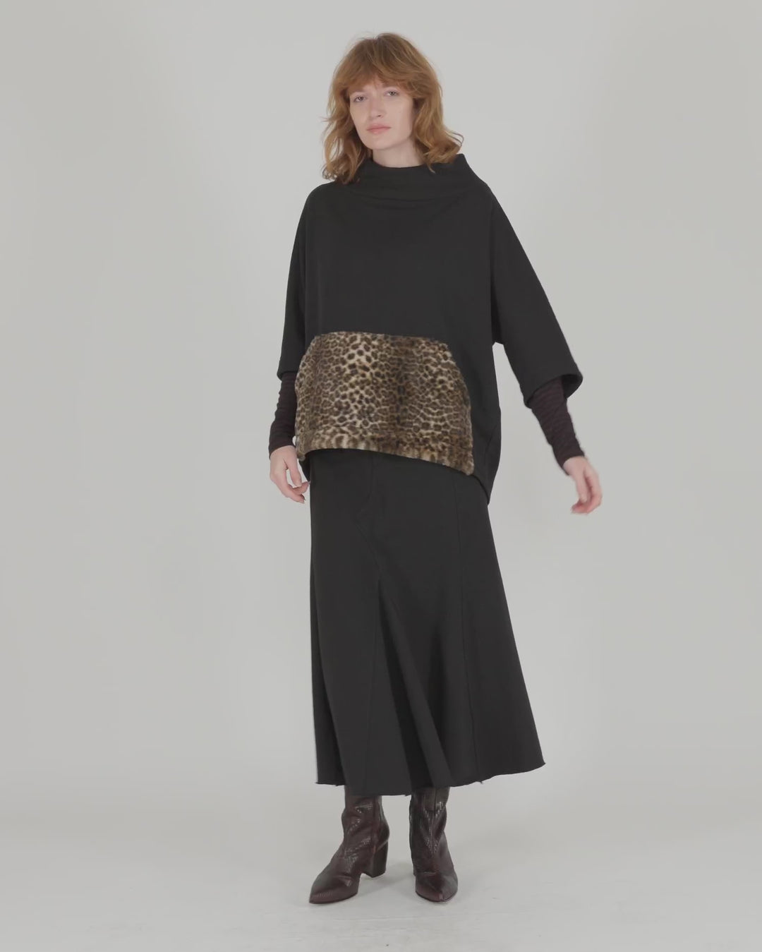 Urban Muff Pullover Top, Black